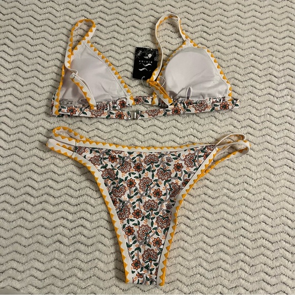 Bikinix Yellow/Floral Multicolor Padded Top Triangle Micro Bikini Set Sz L - Picture 3 of 7